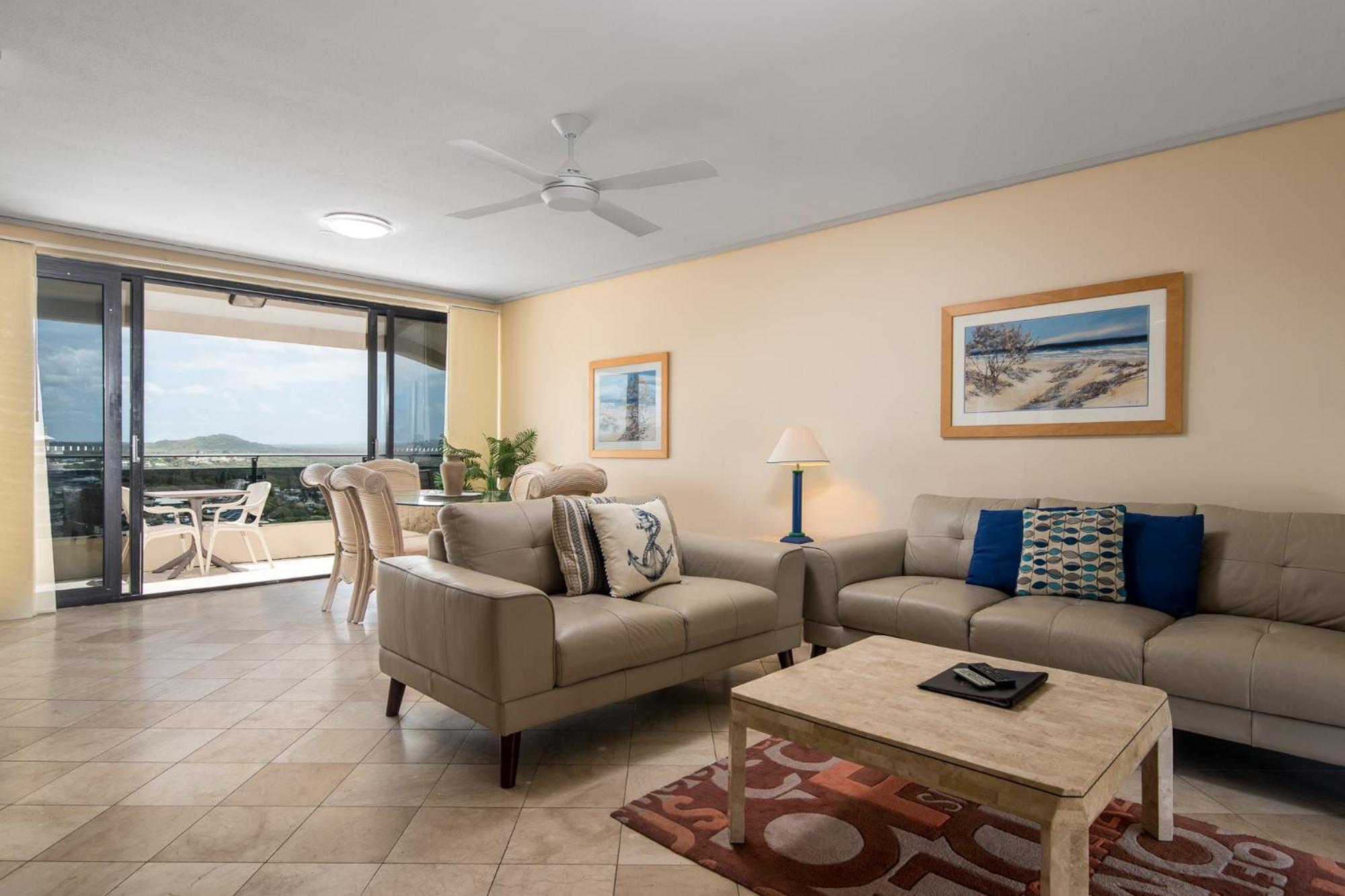 Clubb Coolum Beach Resort Sunshine Coast Exterior foto