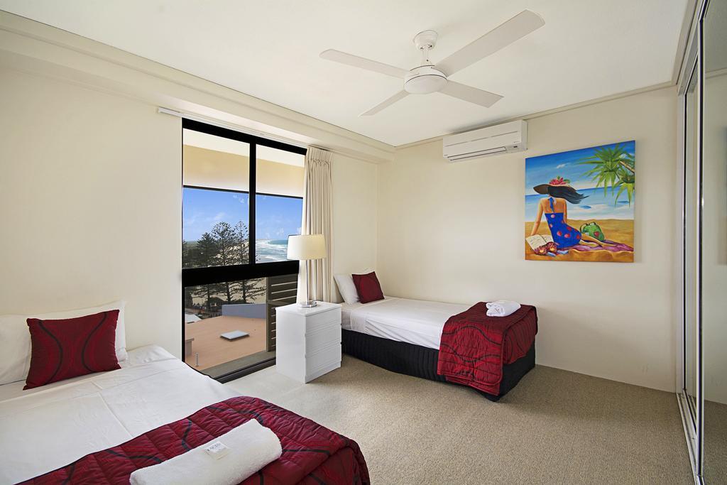 Clubb Coolum Beach Resort Sunshine Coast Exterior foto